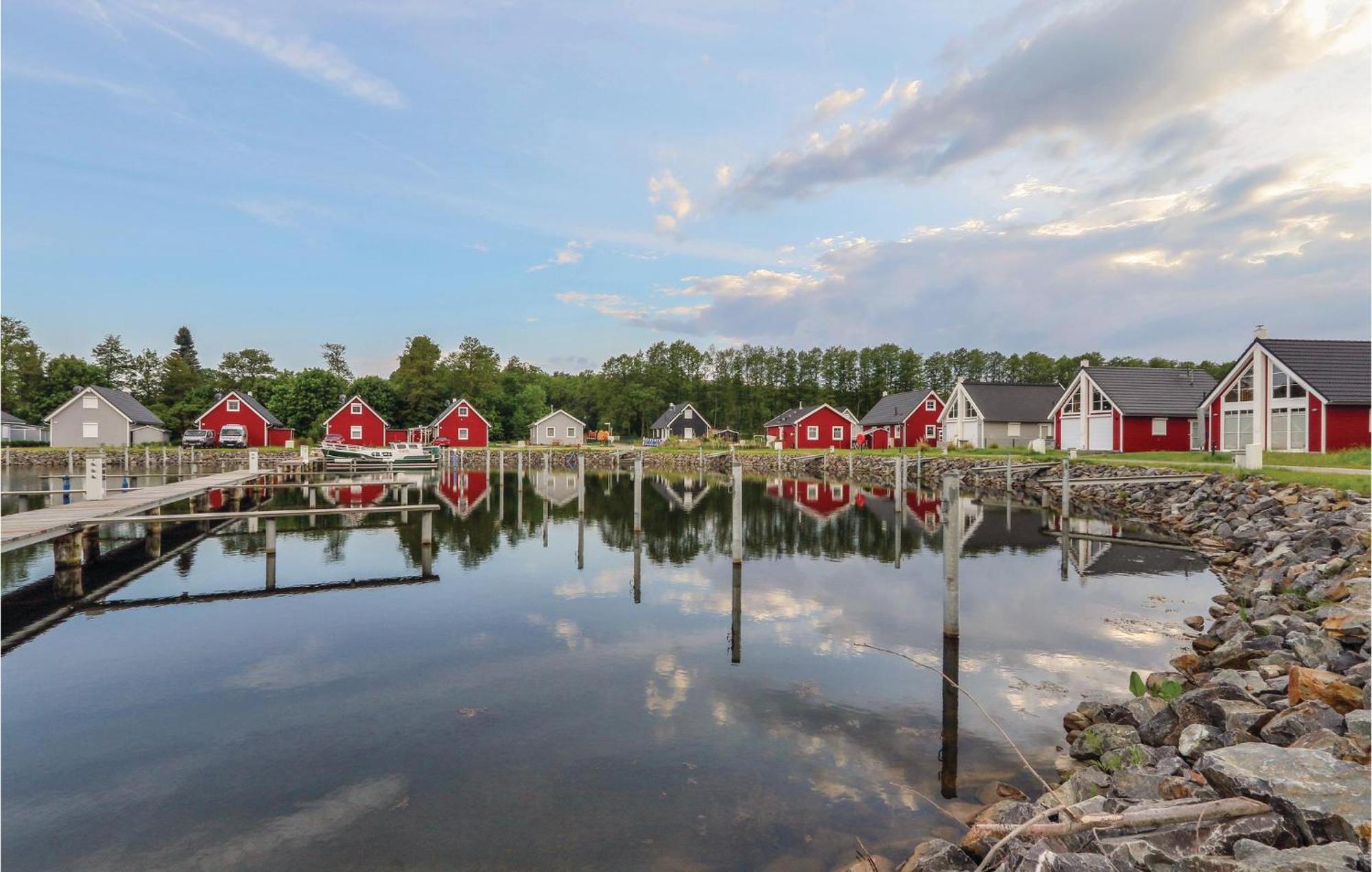 Nice Home In Zerpenschleuse With House Sea View Eksteriør bilde